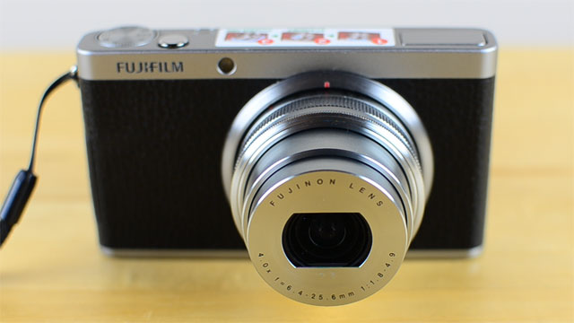 FujiFilm XF1 Review 11 - FujiFilm XF1 Front